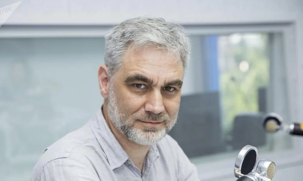 Αναλυτής: Γιατί κατηγορείται ο Bill Gates για την πανδημία